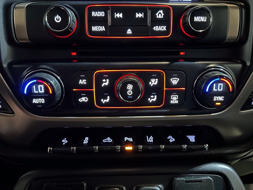 Used 2015 GMC Sierra 2500 Denali AWD/4WD image 31