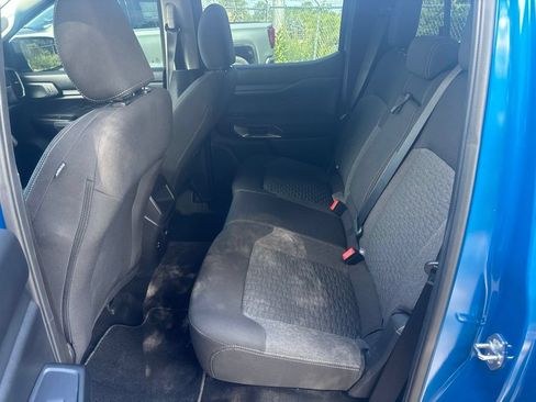 Used 2025 Ford Ranger XLT w/ Chrome Accent Package AWD/4WD image 13