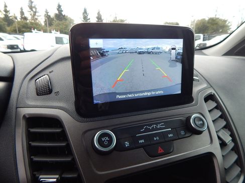 Used 2023 Ford Transit Connect XLT image 22