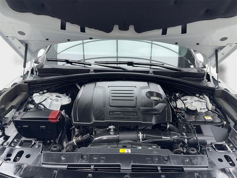 Used 2025 Land Rover Range Rover Velar Dynamic SE image 11