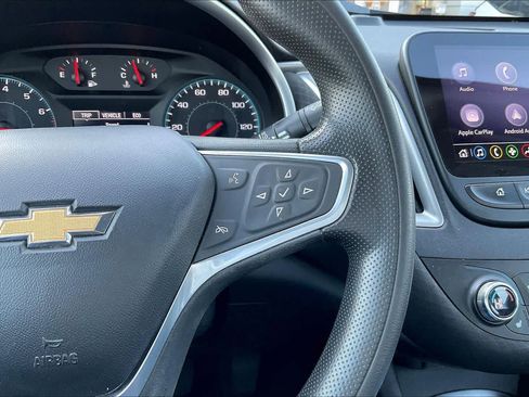 Used 2022 Chevrolet Malibu LT image 23