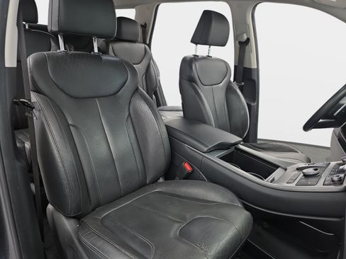 Used 2020 Hyundai Palisade SEL w/ Premium Package FWD image 10