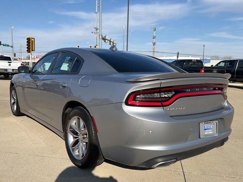 Used 2015 Dodge Charger SXT w/ Plus Group image 12