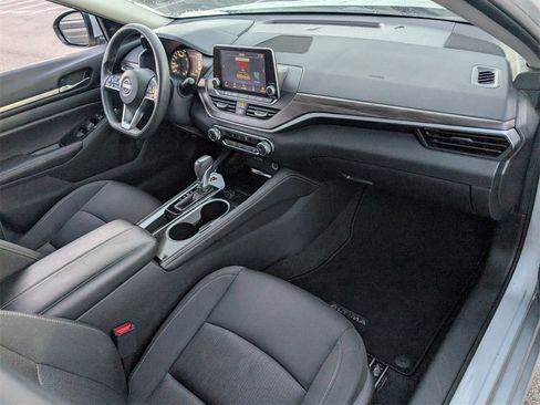 Used 2023 Nissan Altima 2.5 SV image 15