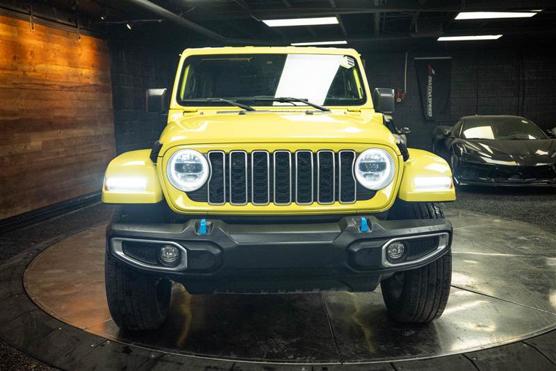 Used 2024 Jeep Wrangler Unlimited Sahara AWD/4WD image 4