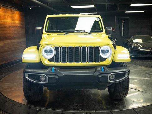 Used 2024 Jeep Wrangler Unlimited Sahara AWD/4WD image 4