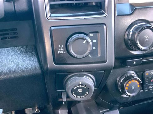 Used 2018 Ford F150 XLT w/ Equipment Group 302A Luxury image 32