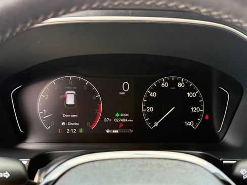 Used 2024 Honda Pilot Touring image 13