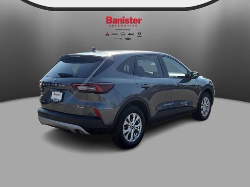 Used 2025 Ford Escape Active AWD/4WD image 4