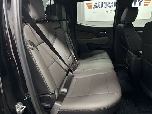Used 2024 Chevrolet Colorado ZR2 w/ ZR2 Convenience Package III AWD/4WD image 21
