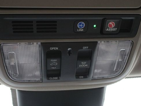 Used 2023 Honda Odyssey Elite image 51