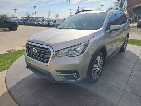 Used 2020 Subaru Ascent Premium w/ Sport Package image 3