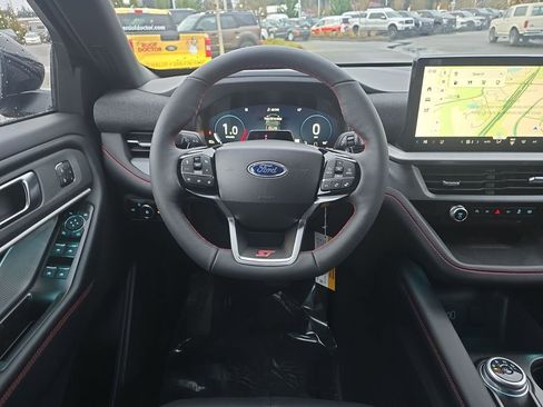 New 2026 Ford Explorer ST w/ Sun And Sound Package image 18