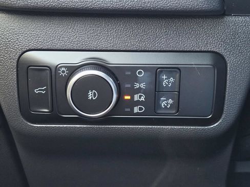 Used 2025 Ford Escape ST-Line Select AWD/4WD image 19