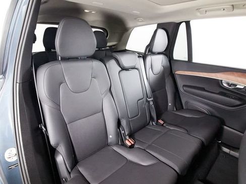 Certified 2025 Volvo XC90 B6 Plus w/ Protection Package Premier AWD/4WD image 19