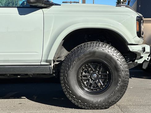 Used 2022 Ford Bronco Badlands w/ Sasquatch Package image 35