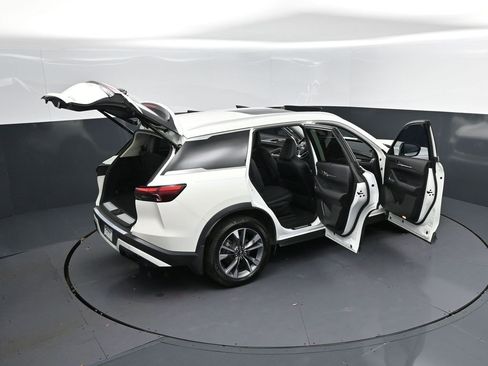 Certified 2023 INFINITI QX60 Luxe w/ Performance Audio Package image 52