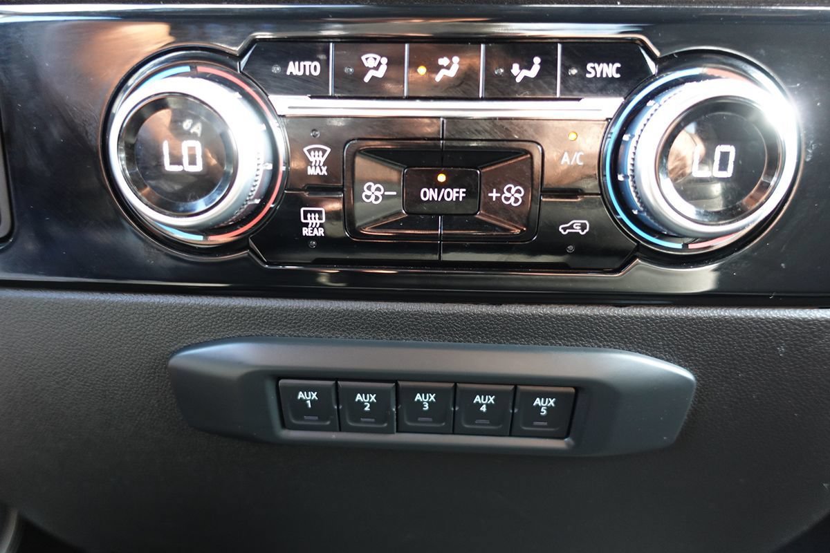 Used 2024 GMC Sierra 3500 SLE AWD/4WD image 52