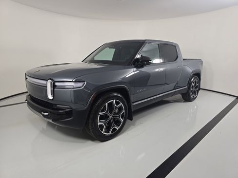 Used 2025 Rivian R1T Adventure AWD/4WD image 1