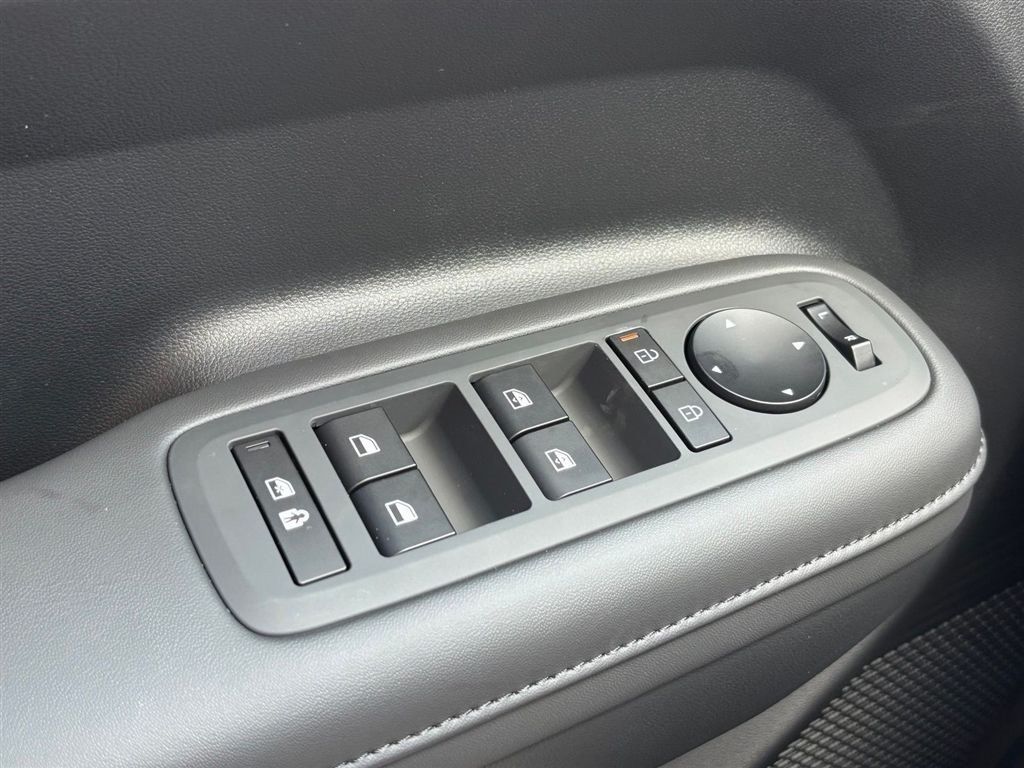 New 2027 Hyundai Santa Fe SEL AWD/4WD image 12