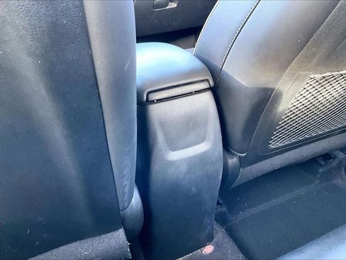 Used 2023 Hyundai Venue Limited w/ Cargo Package image 28