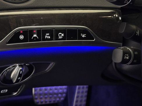 Used 2016 Mercedes-Benz S 550 Sedan image 18