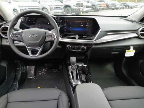 New 2026 Chevrolet Trax ACTIV w/ Sunroof Package image 7