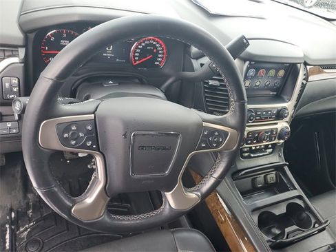Certified 2015 GMC Yukon Denali image 29