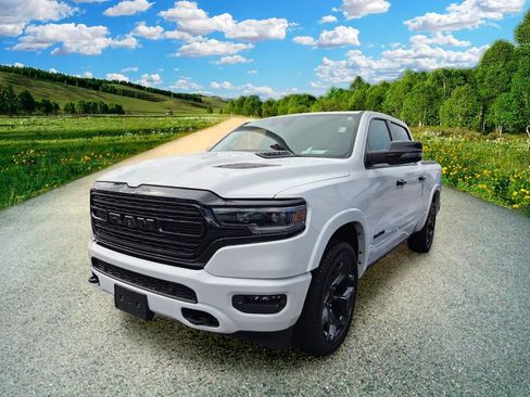 Used 2024 RAM 1500 Limited AWD/4WD image 3