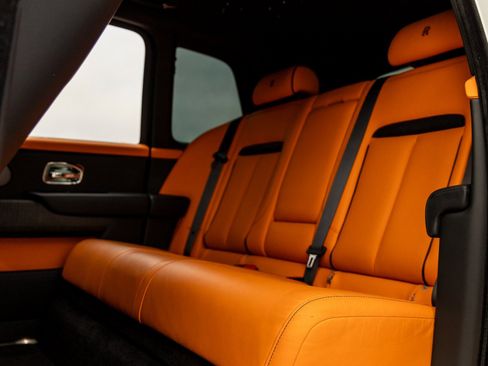 Used 2022 Rolls-Royce Cullinan image 37