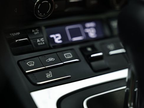 Used 2015 Porsche 911 Targa 4S image 37