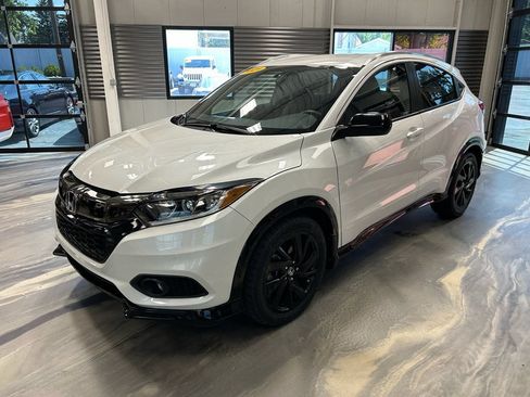 Used 2021 Honda HR-V Sport image 35