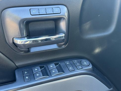 Used 2019 Chevrolet Silverado 2500 LTZ w/ Duramax Plus Package image 9