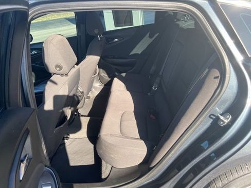 Used 2021 Chevrolet Malibu LT image 13