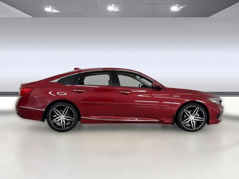 Used 2021 Honda Accord Touring image 8