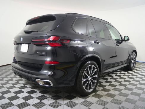 Certified 2026 BMW X5 xDrive40i w/ M Sport Package AWD/4WD image 3