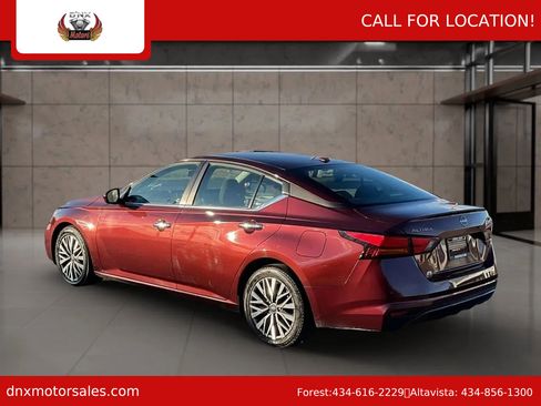 Used 2023 Nissan Altima 2.5 SV image 3