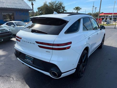 Used 2022 Genesis GV70 2.5T w/ Sport Prestige Package image 5