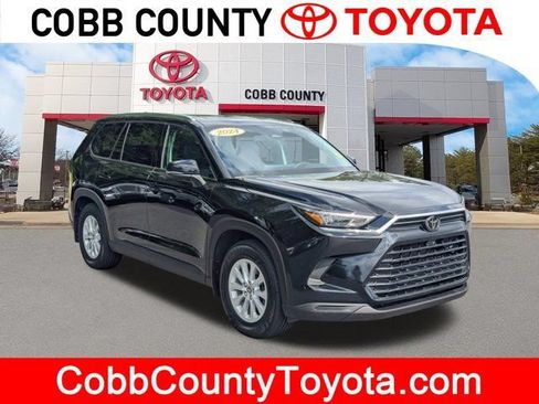 Used 2024 Toyota Grand Highlander AWD image 1