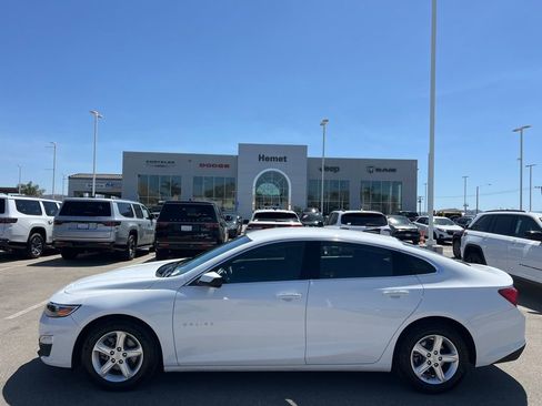 Used 2023 Chevrolet Malibu LS w/ Driver Confidence Package FWD image 5