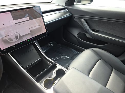 Used 2019 Tesla Model 3 AWD/4WD image 25