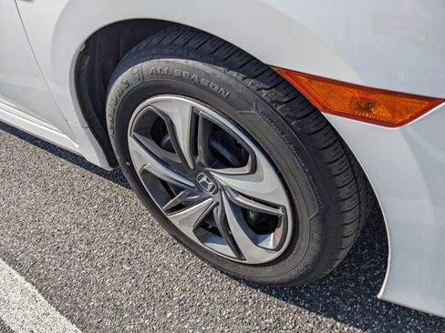 Used 2019 Honda Civic LX image 17