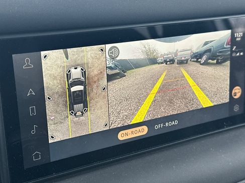 Used 2024 Land Rover Defender 110 X-Dynamic SE image 21