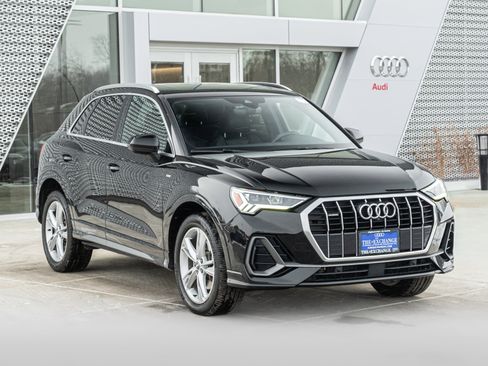 Used 2020 Audi Q3 2.0T Prestige w/ Prestige Package AWD/4WD image 2