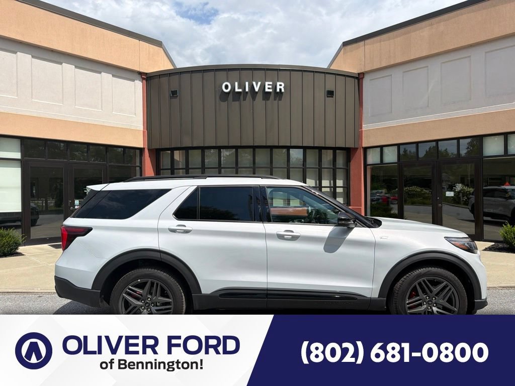 Used 2026 Ford Explorer ST-Line w/ ST-Line Street Pack AWD/4WD image 9