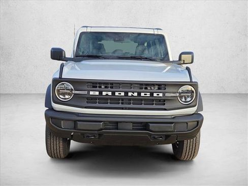 New 2025 Ford Bronco image 6