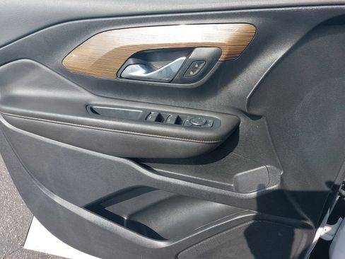 Used 2020 GMC Terrain SLE w/ Elevation Edition FWD image 29