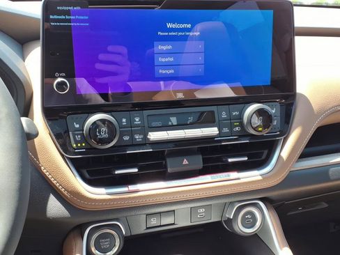 New 2026 Toyota Grand Highlander AWD image 13