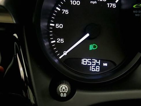 Used 2024 Porsche Macan w/ Premium Plus Package AWD/4WD image 54