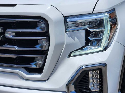 Used 2021 GMC Sierra 1500 AT4 w/ AT4 Preferred Package AWD/4WD image 7